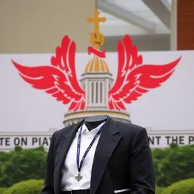 candidatos aprovados em concursos públicos